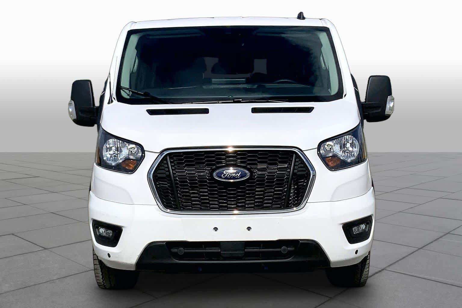 Used 2025 Ford Transit 350 XLT RWD image 5