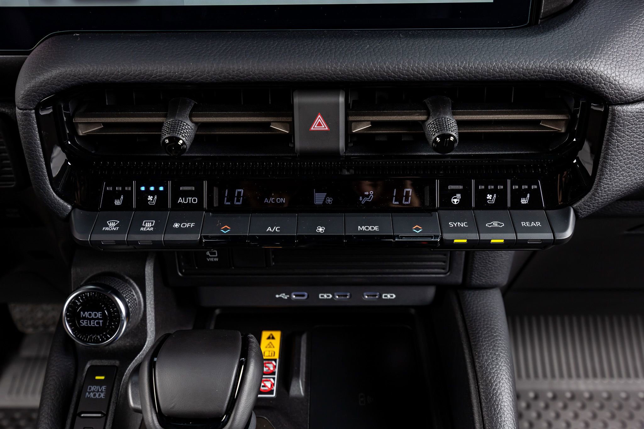 Used 2025 Toyota Land Cruiser w/ Premium Package image 27