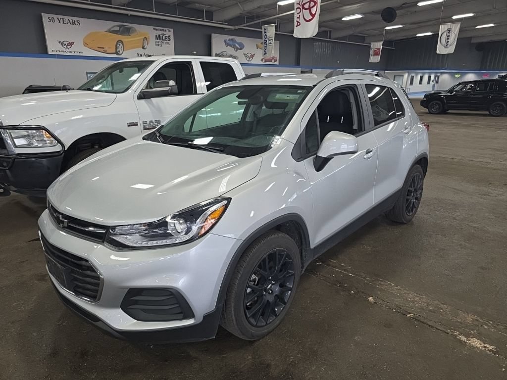 Certified 2022 Chevrolet Trax LT w/ Driver Confidence Package FWD image 4