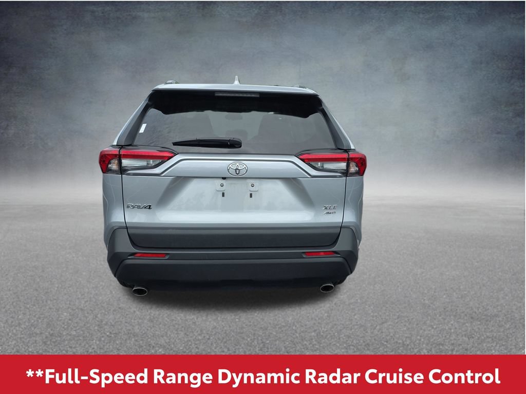 Used 2025 Toyota RAV4 XLE AWD/4WD image 9