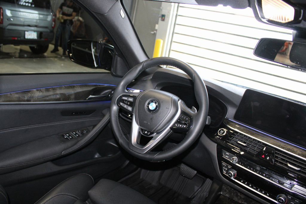 Used 2023 BMW 530i xDrive w/ Convenience Package image 24