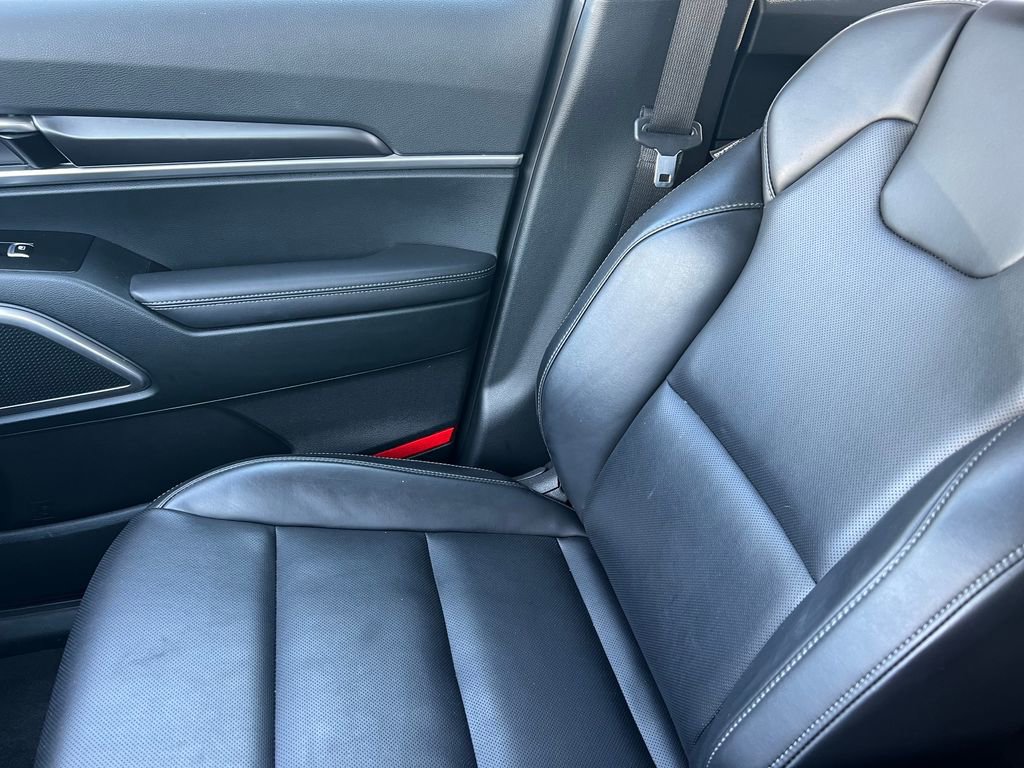 Used 2025 Kia Telluride S image 38