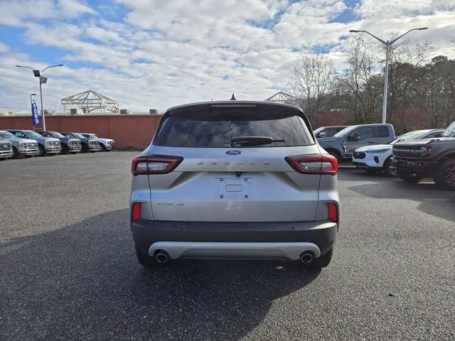 Used 2024 Ford Escape Active image 2