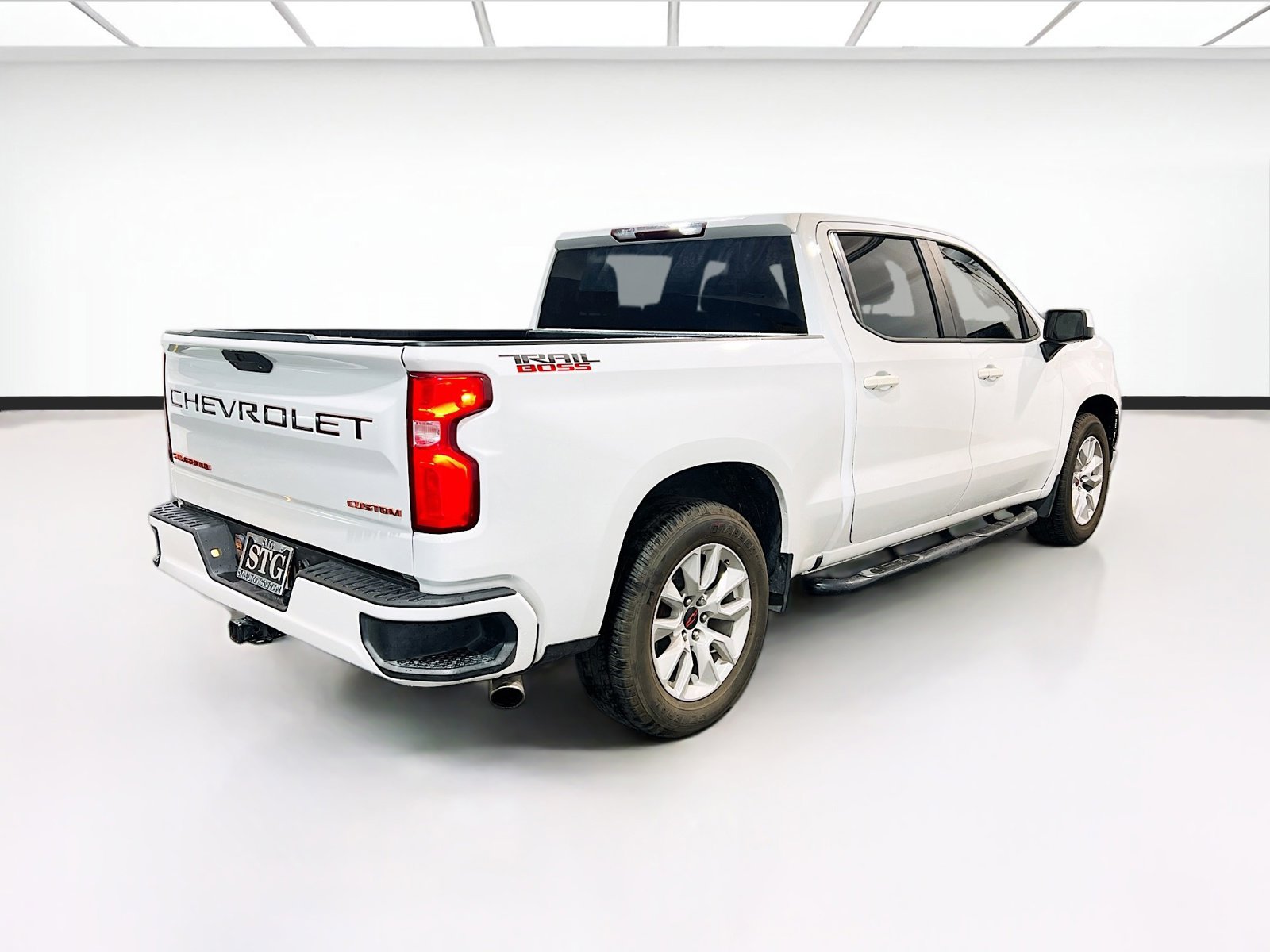 Used 2020 Chevrolet Silverado 1500 Custom w/ Custom Value Package image 4