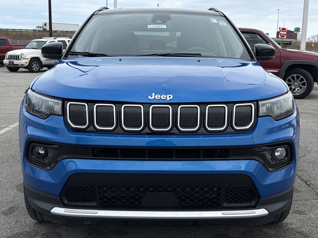 Used 2022 Jeep Compass Limited image 3