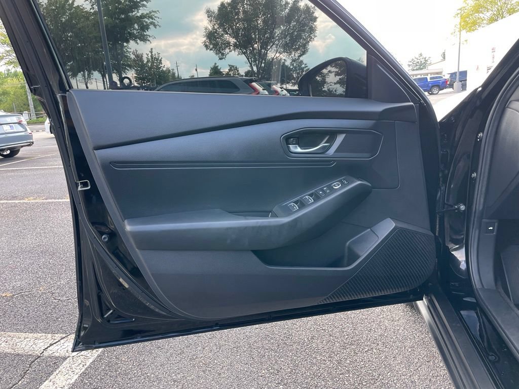 Certified 2025 Honda Accord LX image 23