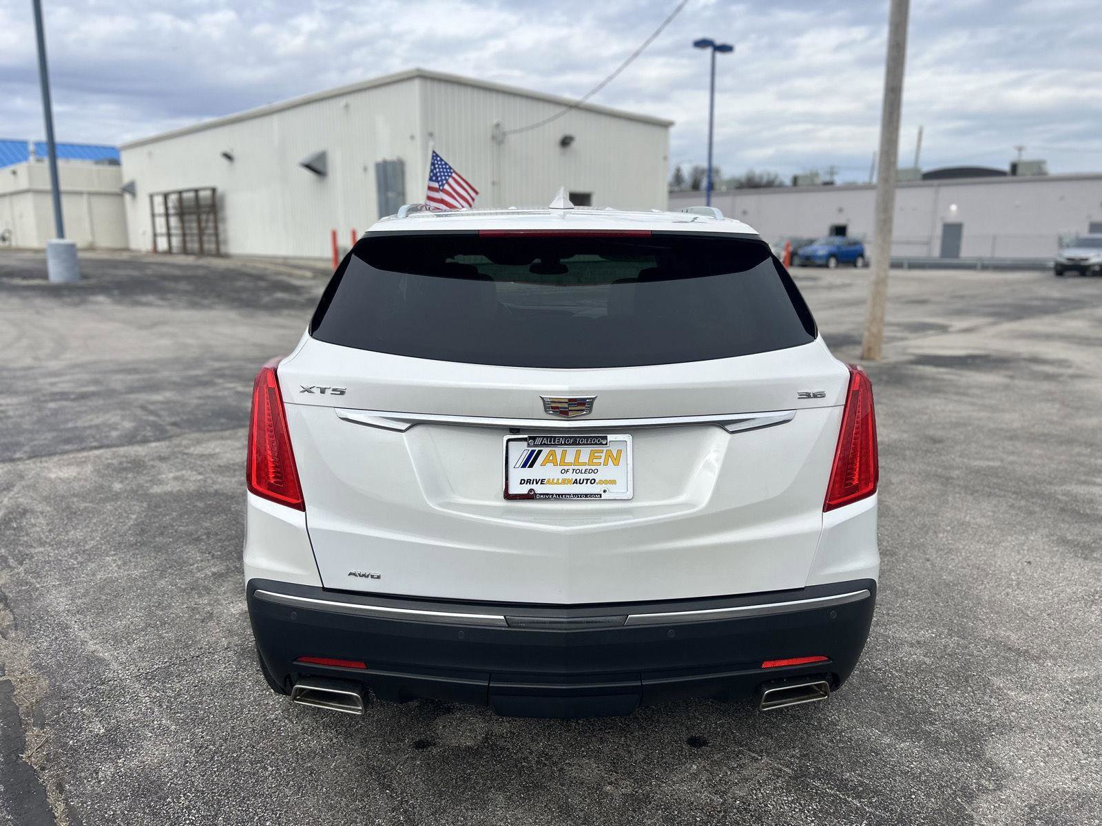 Used 2018 Cadillac XT5 Premium Luxury AWD/4WD image 6
