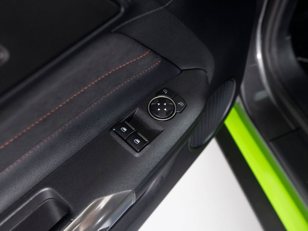 Used 2016 Ford Mustang Shelby GT350R w/ GT350R Equipment Group 920A image 11