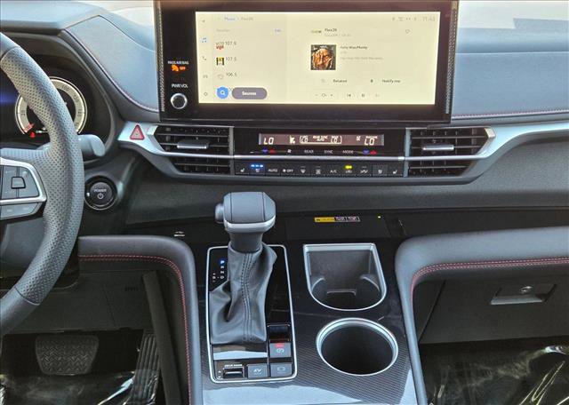 Certified 2025 Toyota Sienna XSE w/ XSE Premium Package image 15