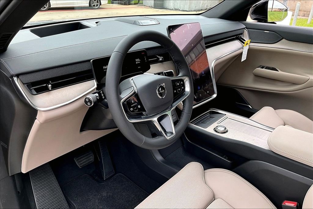 New 2026 Volvo EX90 Plus RWD image 31