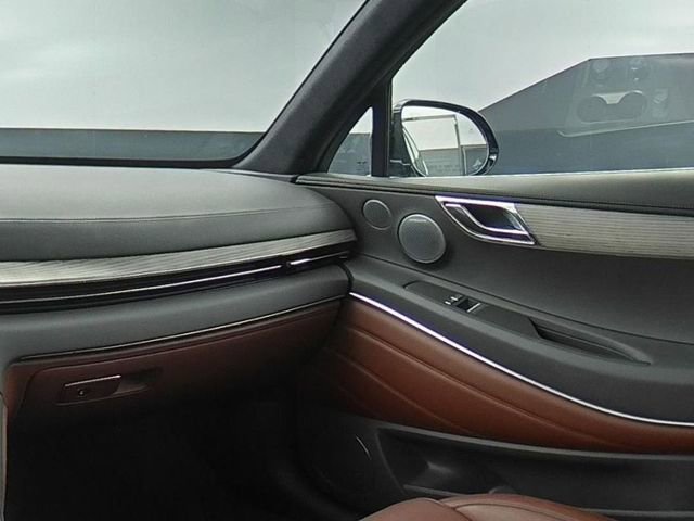 Used 2025 Genesis GV80 3.5T Prestige image 32