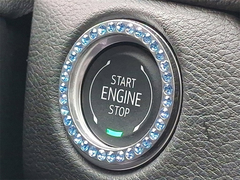 Used 2025 Cadillac XT4 Premium Luxury w/ Cold Weather Package image 25