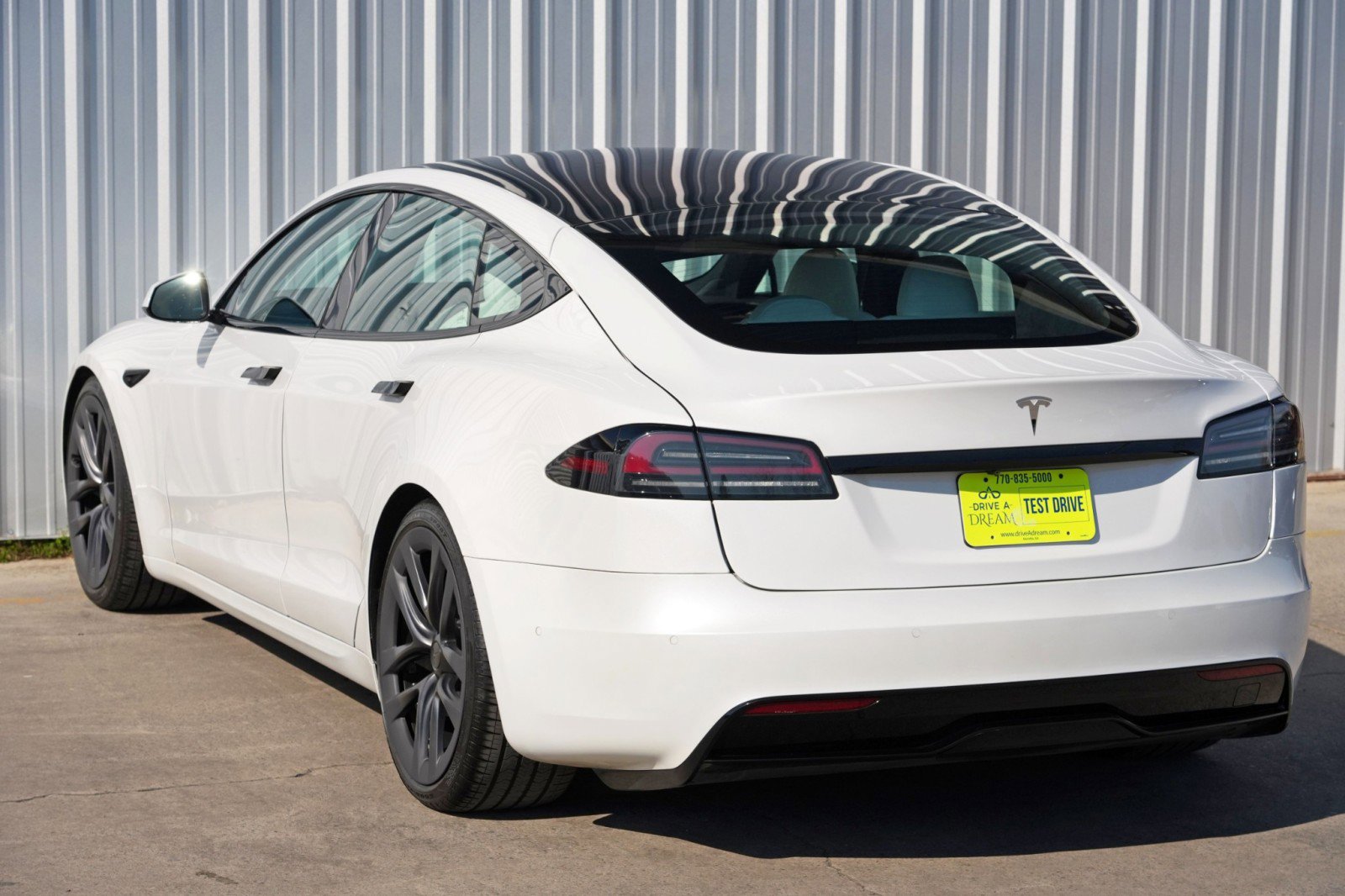 Used 2022 Tesla Model S image 54