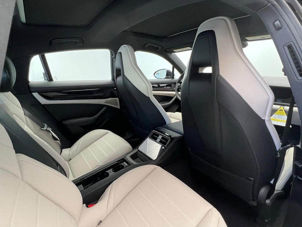 New 2026 Porsche Panamera RWD image 16