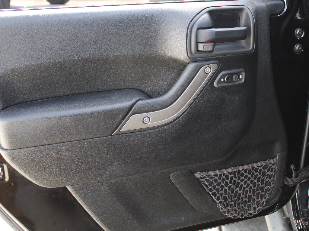 Used 2018 Jeep Wrangler Sport S image 9