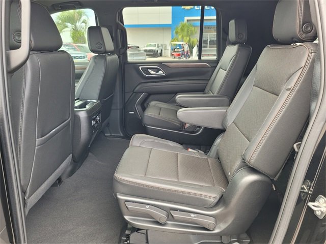 Certified 2023 Chevrolet Suburban High Country image 16