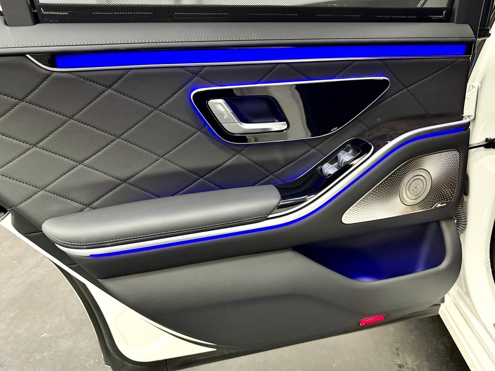 Used 2022 Mercedes-Benz S 580 4MATIC Sedan image 38