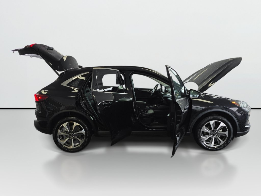 Used 2024 Ford Escape Platinum AWD/4WD image 9