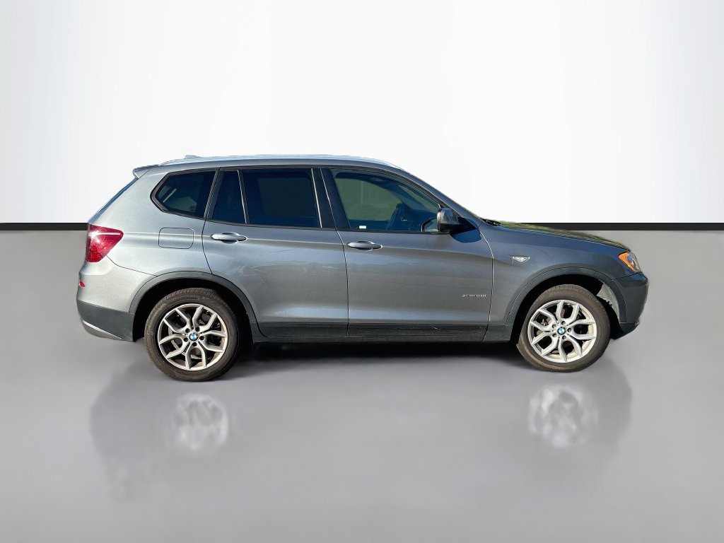 Used 2013 BMW X3 xDrive28i AWD/4WD image 2