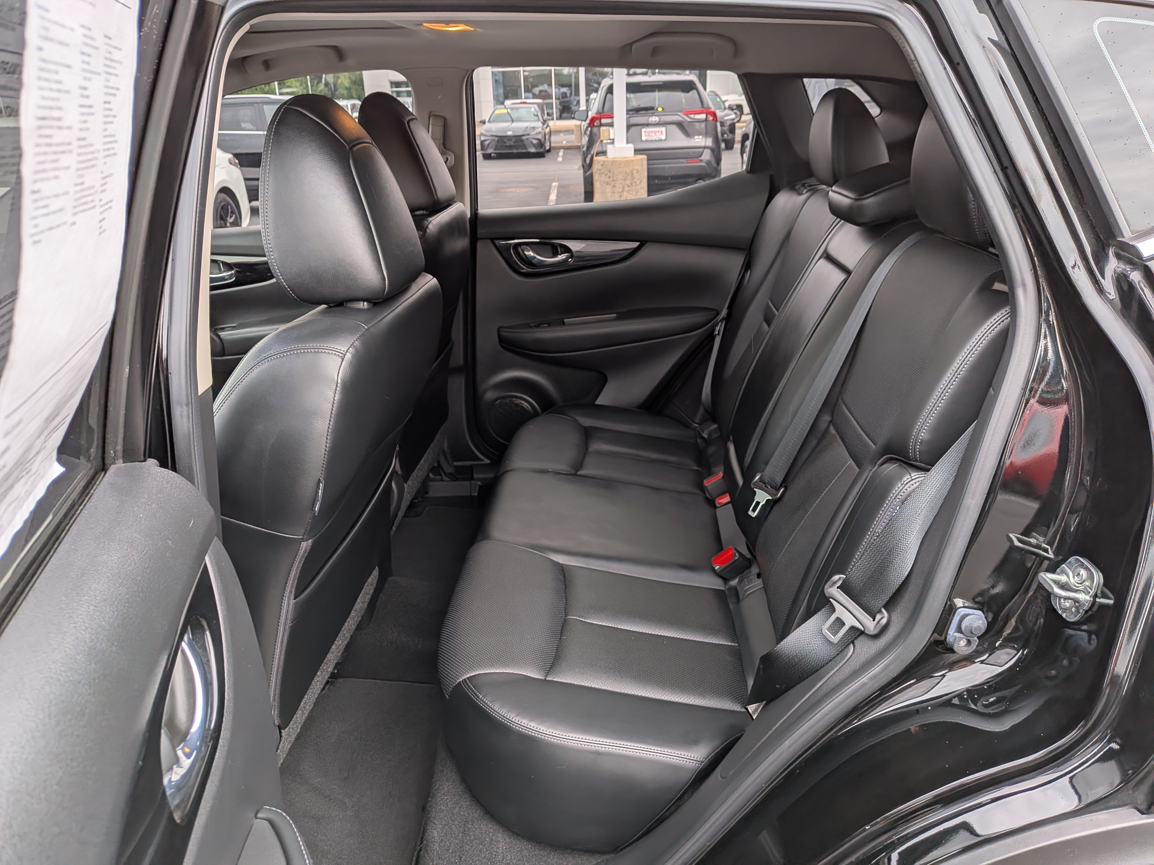 Used 2022 Nissan Rogue Sport SL w/ Premium Package AWD/4WD image 21