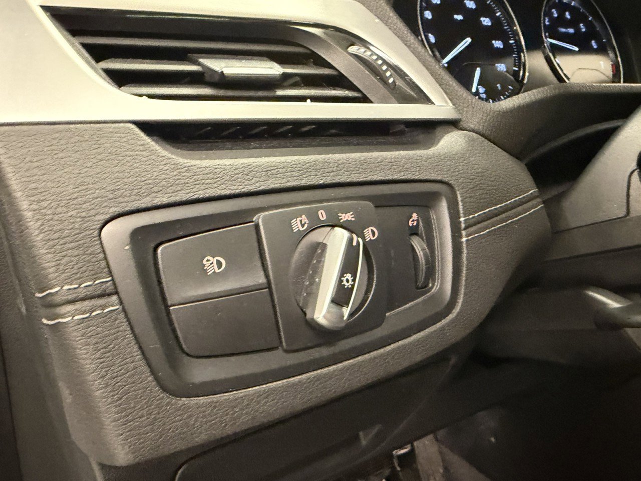 Used 2022 BMW X2 xDrive28i w/ Convenience Package image 24