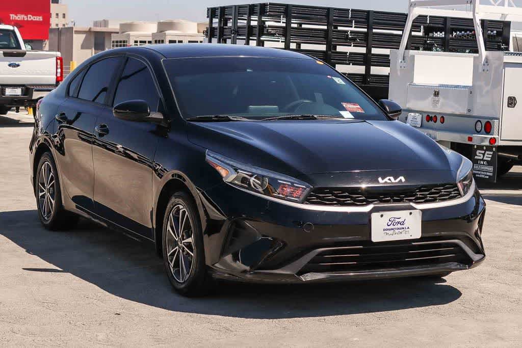Used 2022 Kia Forte LXS FWD image 3
