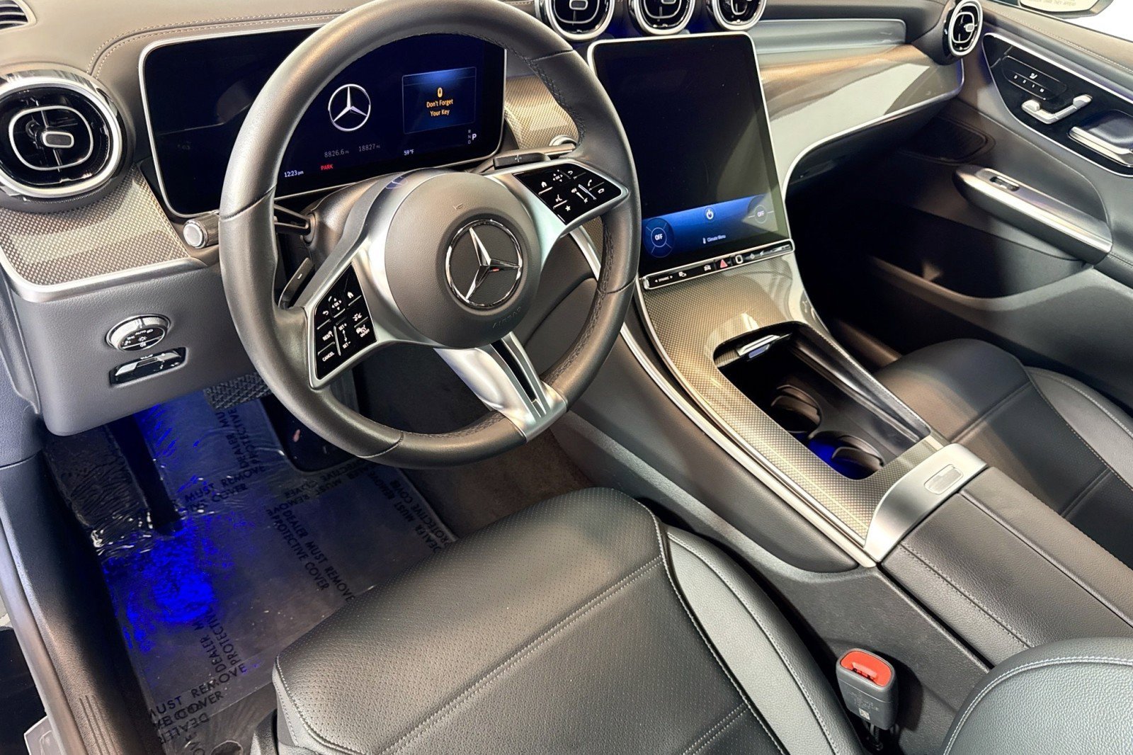 Used 2024 Mercedes-Benz GLC 300 4MATIC image 9