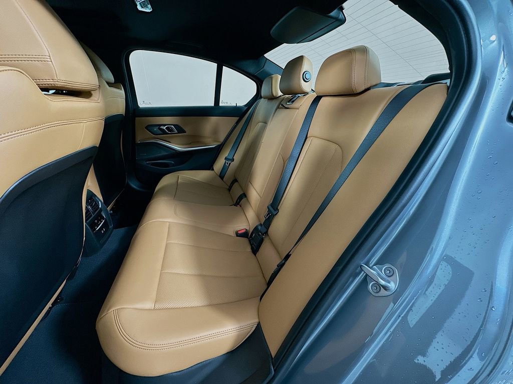 New 2026 BMW 330i Sedan w/ Convenience Package image 17