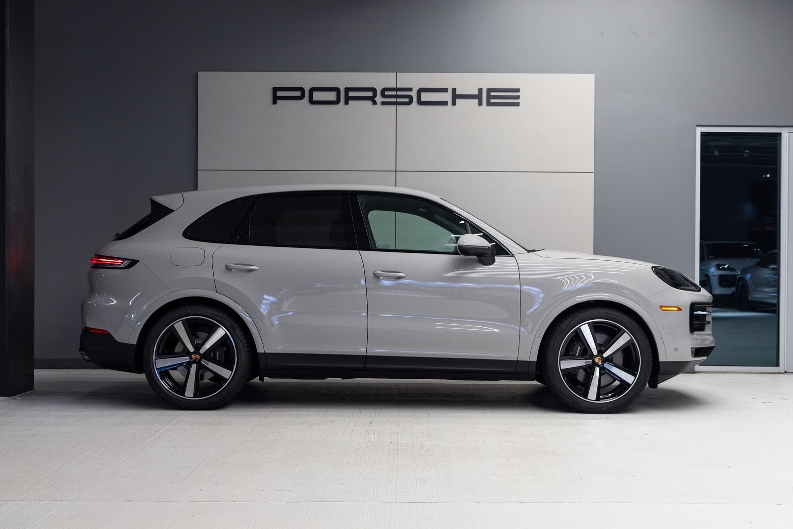 New 2026 Porsche Cayenne AWD/4WD image 8