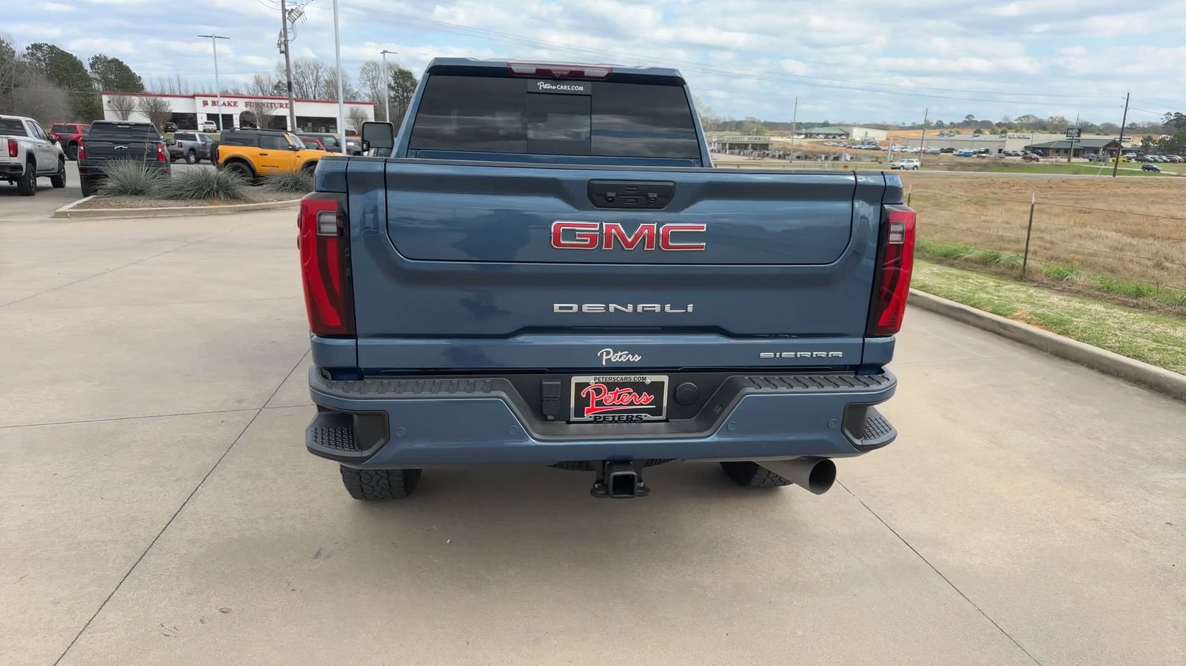 Used 2024 GMC Sierra 2500 Denali w/ Denali Reserve Package AWD/4WD image 8