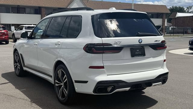 Used 2024 BMW X7 xDrive40i w/ M Sport Package AWD/4WD image 40