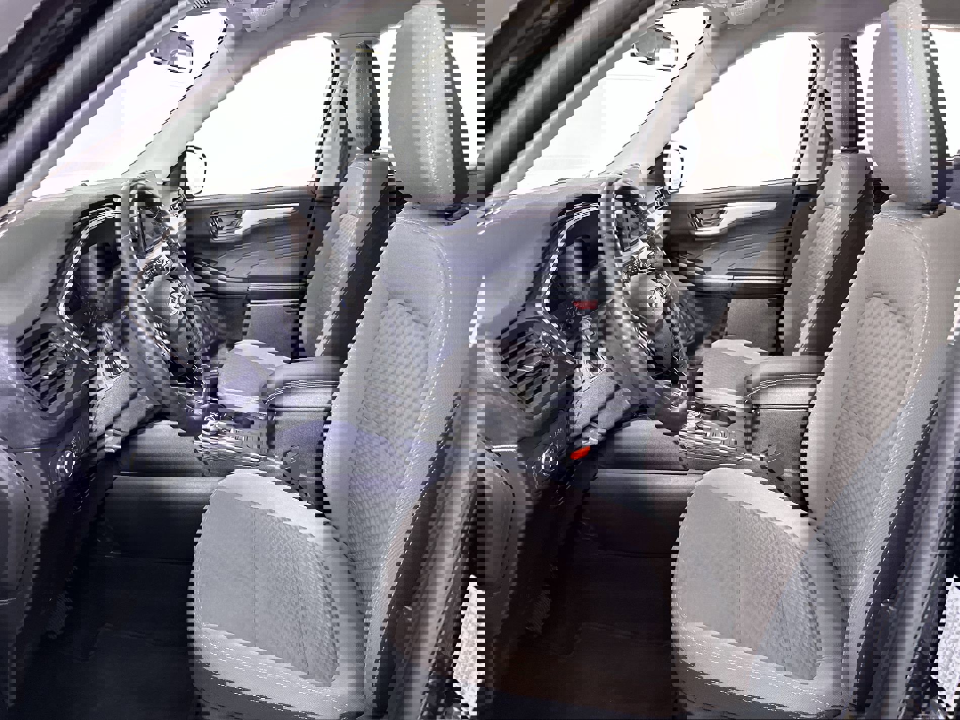 Used 2022 Ford Escape SE w/ SE Sport Appearance Package image 56