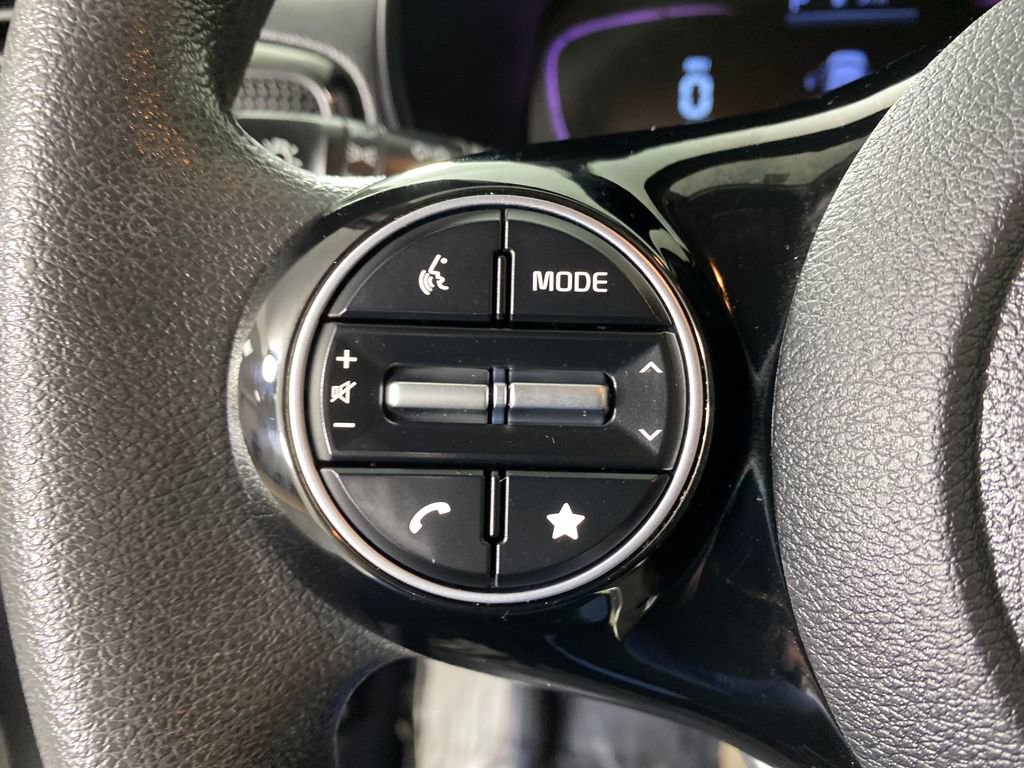 Certified 2023 Kia Soul S image 15