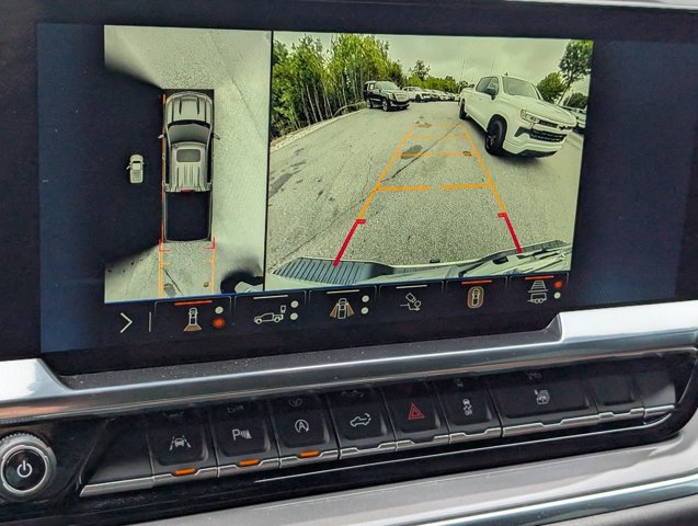 Used 2024 Chevrolet Silverado 1500 High Country AWD/4WD image 32