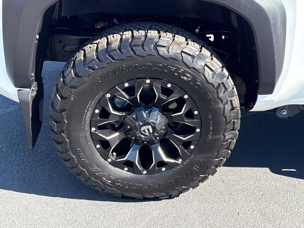 Used 2026 Toyota Tacoma TRD Off-Road w/ TRD Off Road Upgrade Package AWD/4WD image 13