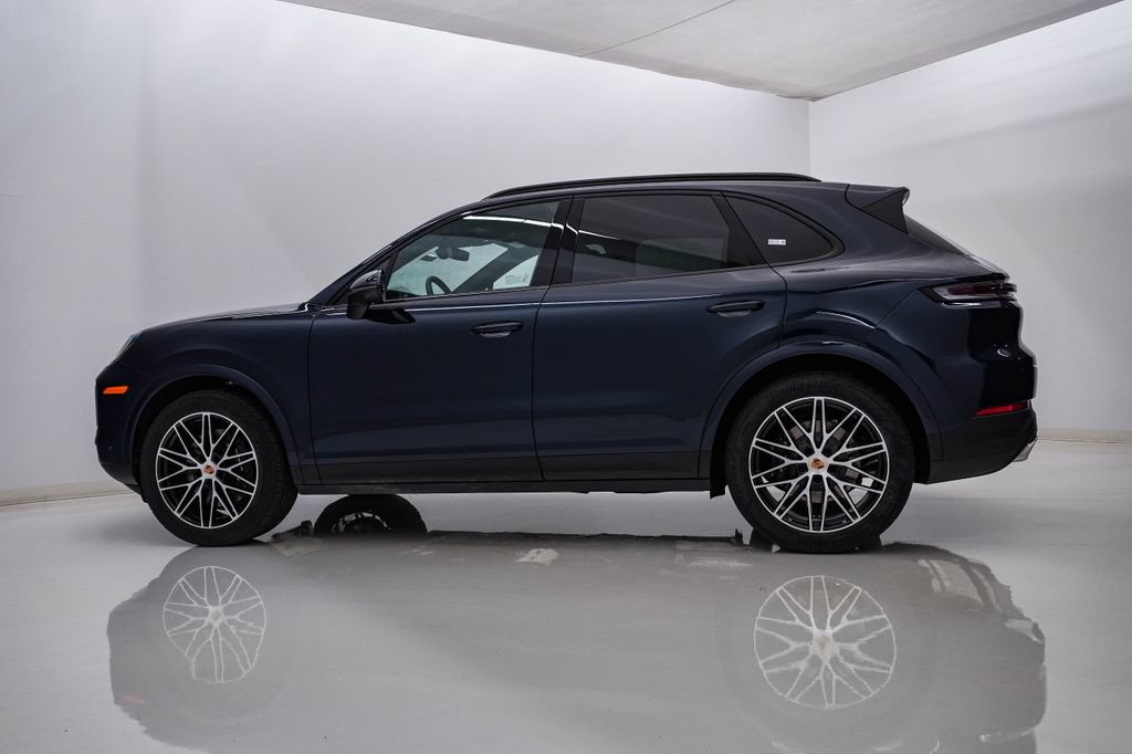 New 2026 Porsche Cayenne AWD/4WD image 2