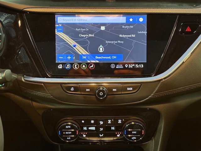 Used 2020 Buick Encore GX Essence w/ Experience Buick Package image 18