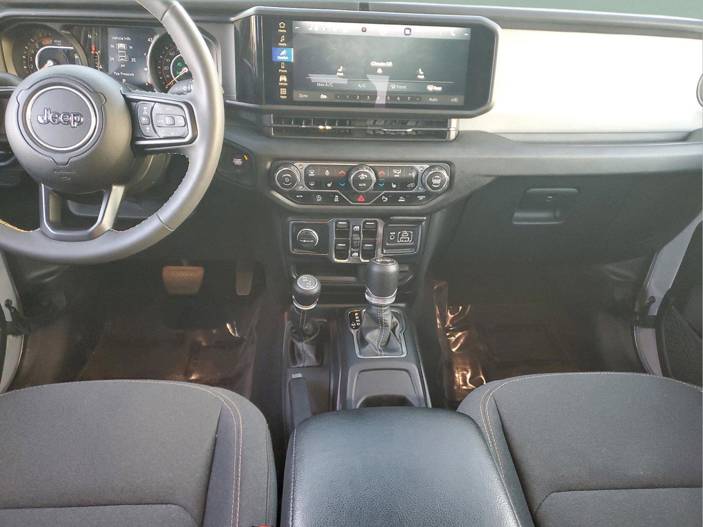 Certified 2024 Jeep Wrangler Sport S image 11