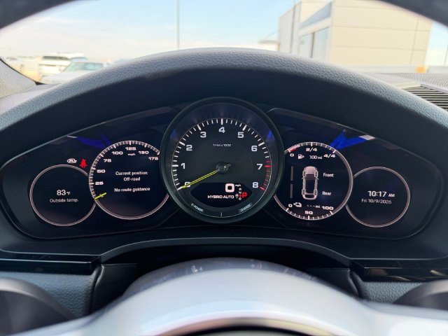 Used 2022 Porsche Cayenne Platinum Edition AWD/4WD image 14