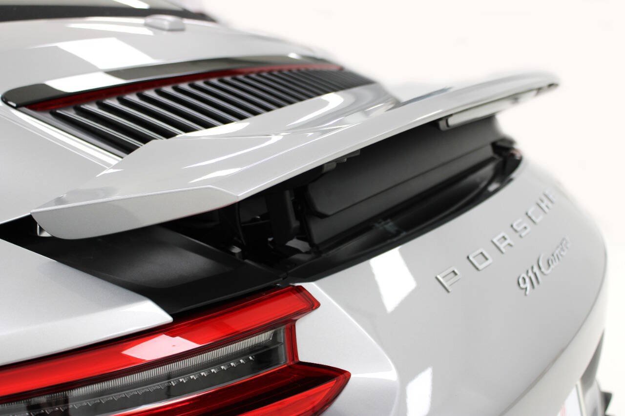 Used 2017 Porsche 911 Carrera image 11
