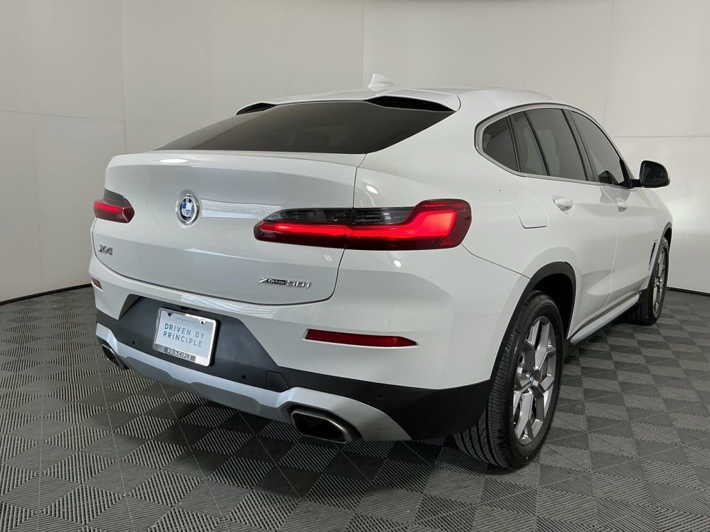 Certified 2023 BMW X4 xDrive30i AWD/4WD image 4