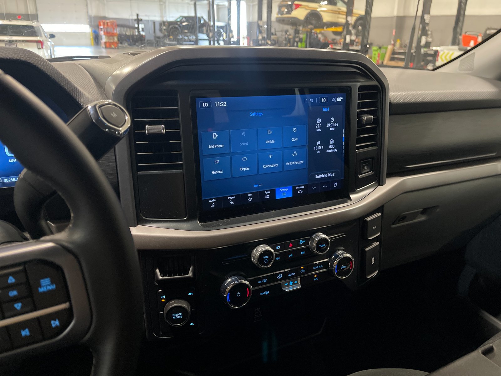 Used 2025 Ford F150 XLT w/ Equipment Group 301A Standard AWD/4WD image 19
