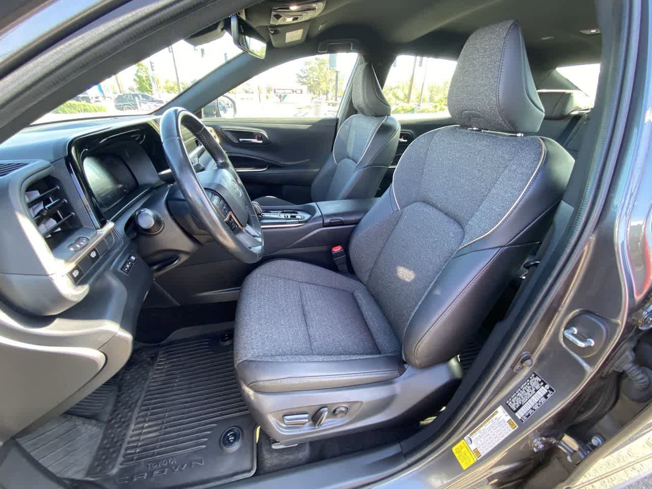 Certified 2023 Toyota Crown AWD/4WD image 11
