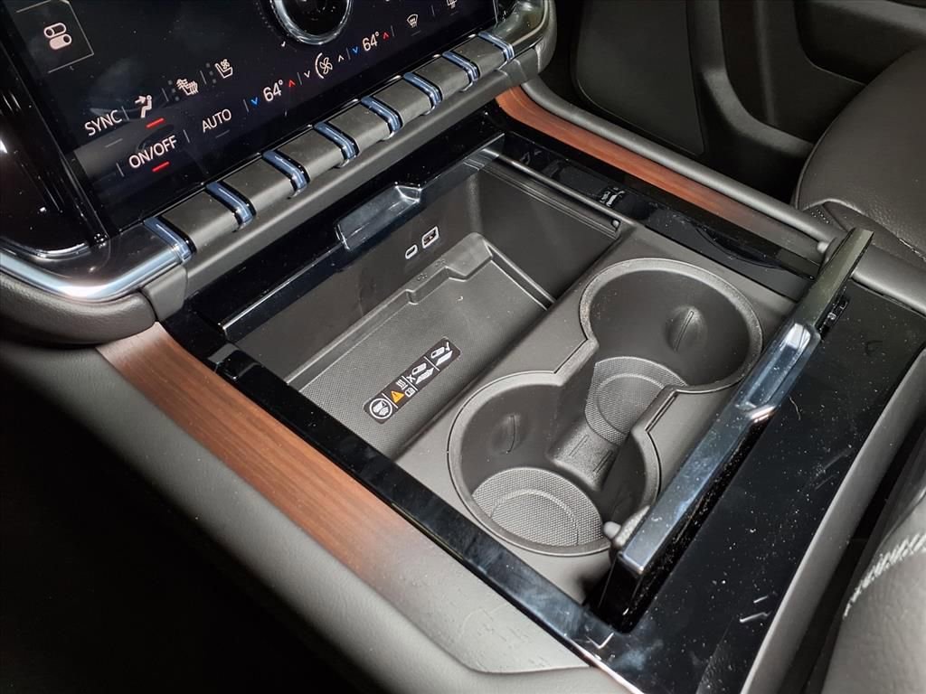 New 2026 GMC Yukon XL Denali w/ Sun & Power Step Package image 12