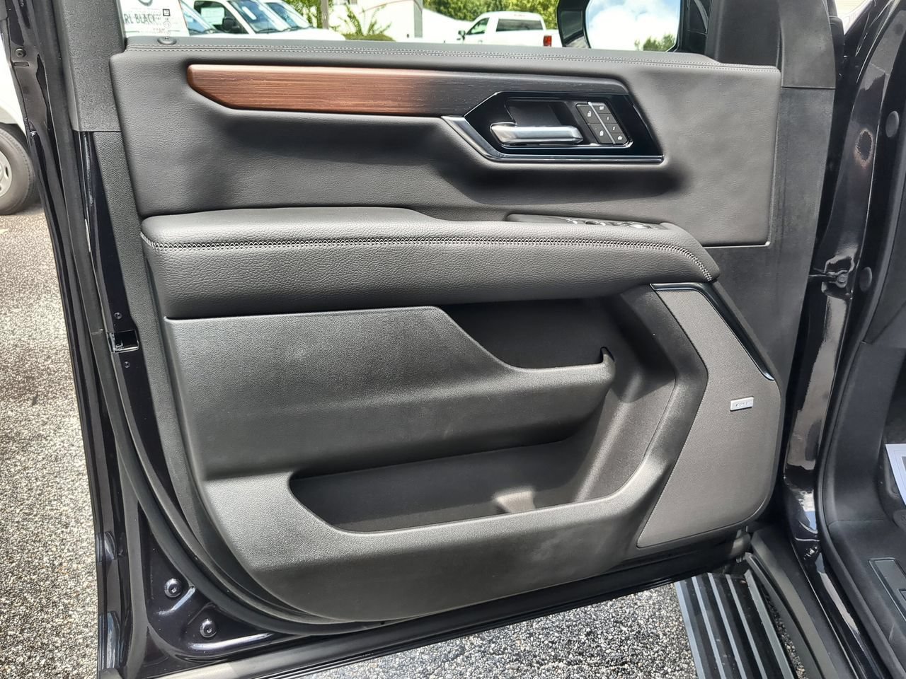 New 2026 GMC Yukon Denali w/ Sun & Power Step Package RWD image 23