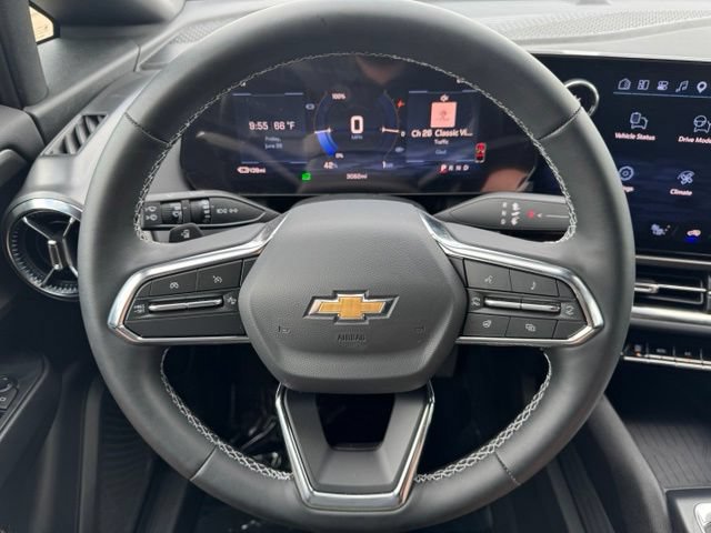 Used 2026 Chevrolet Equinox EV LT w/ Comfort Package AWD/4WD image 24