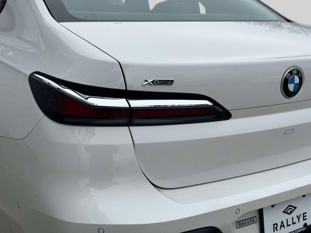 Certified 2023 BMW 760i xDrive w/ Executive Package image 10