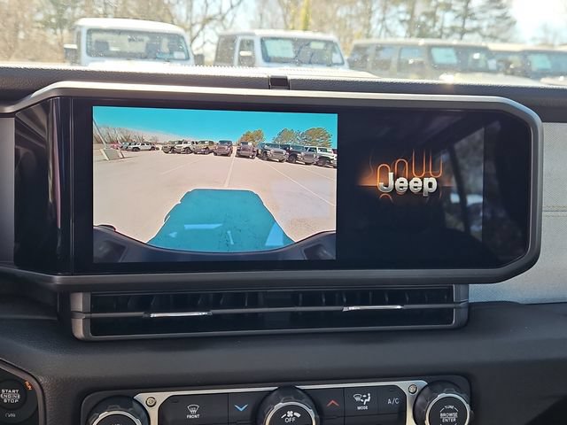 New 2026 Jeep Gladiator Sport AWD/4WD image 18