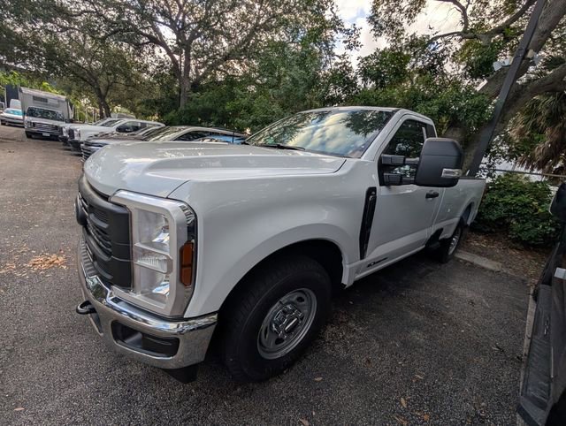 New 2026 Ford F250 XL w/ XL Chrome Package image 4