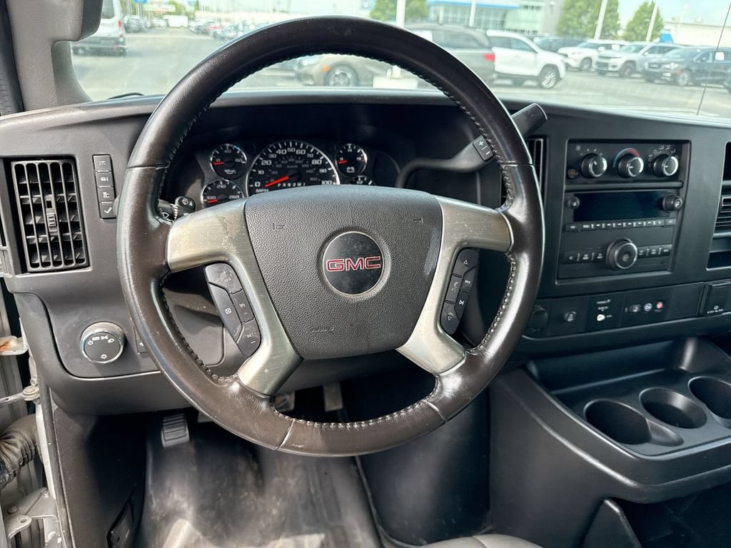 Used 2016 GMC Savana 2500 RWD image 15